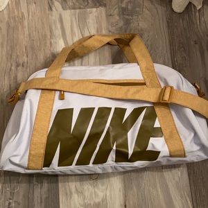 Nike duffle bag